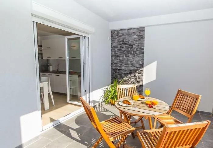 Pocco Locco Appartement Biograd Na Moru