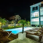 Apartamento Pocco Locco Biograd Na Moru