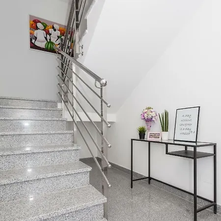 Pocco Locco דירה ביוגראד נה מורו