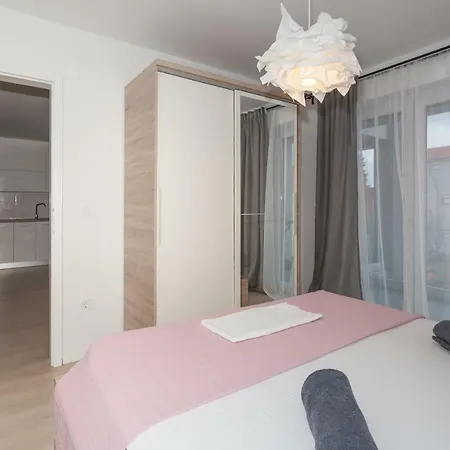 Pocco Locco Apartment